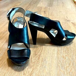 Michael Kors size 8 black heels